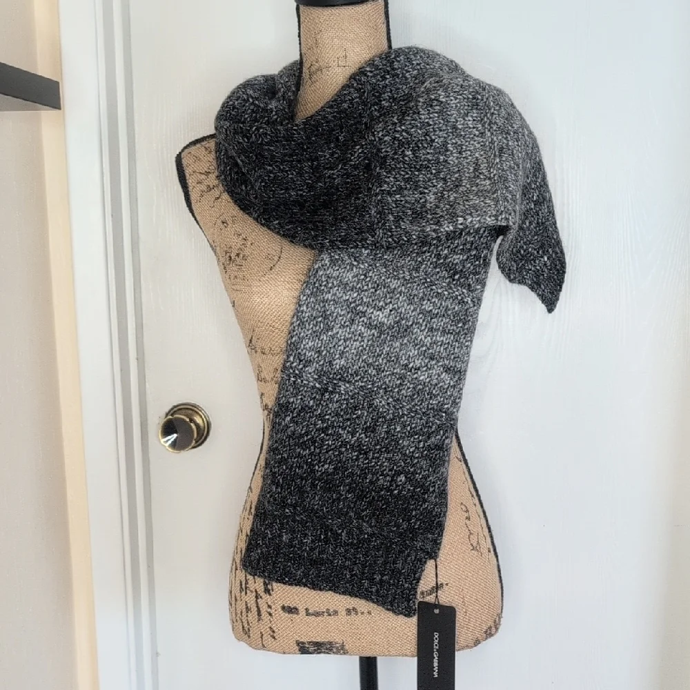 Dolce & Gabbana Luxury Black and Gray Scarf New With Tags